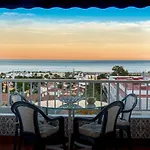 Always Happy 1 Bdr 6g And 5g Puerto Marina Views 贝纳尔马德纳